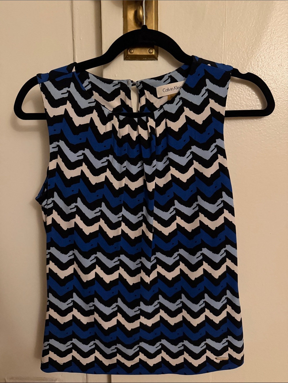 Calvin Klein Blue Black White Chevron Sleeveless Top